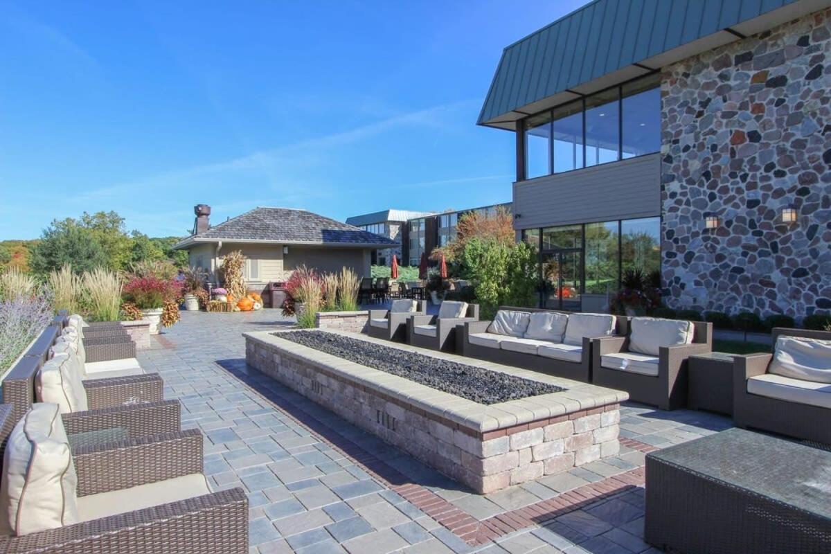 New Lake Como Condo With Lake Views Lake Geneva Exterior foto
