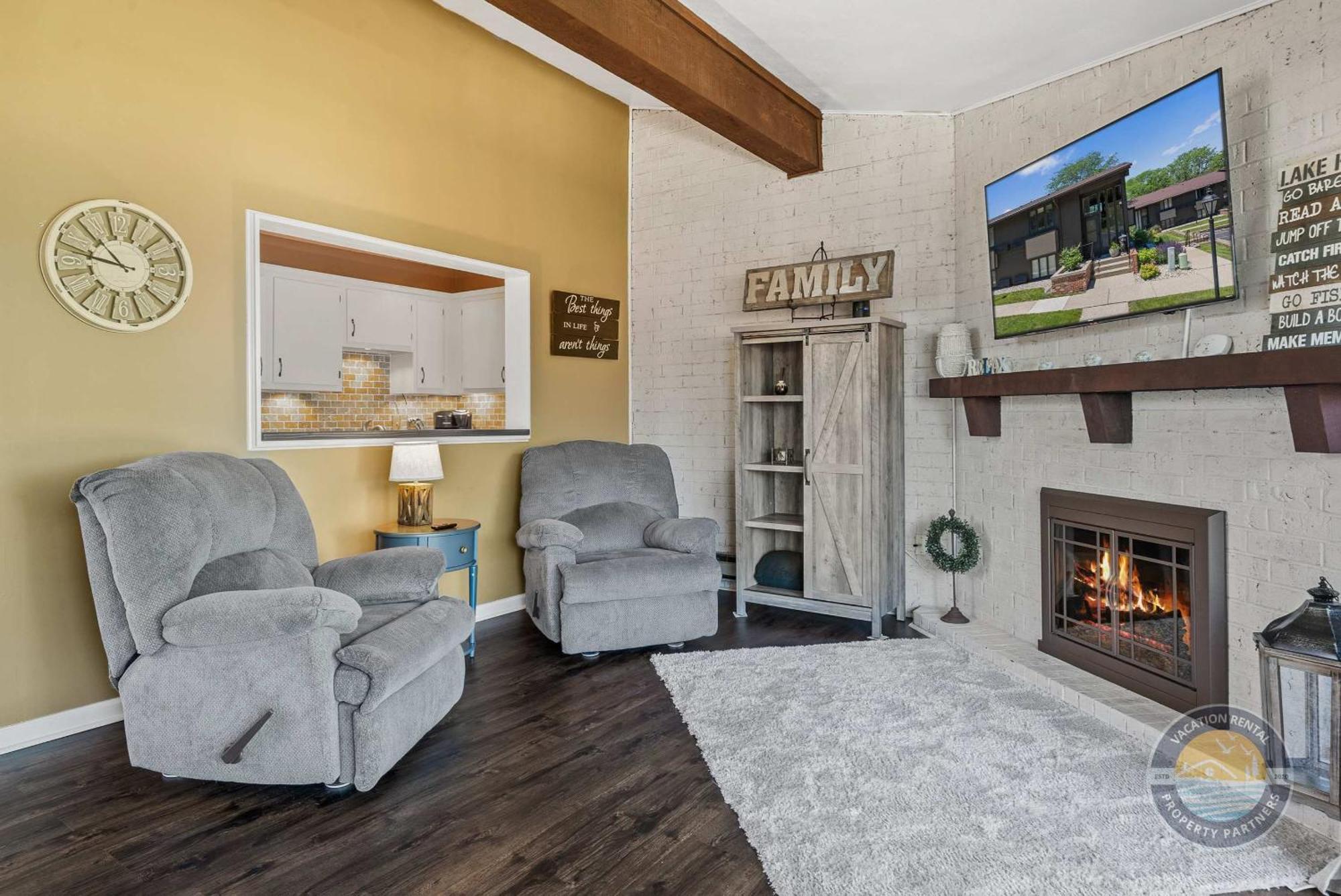 New Lake Como Condo With Lake Views Lake Geneva Exterior foto